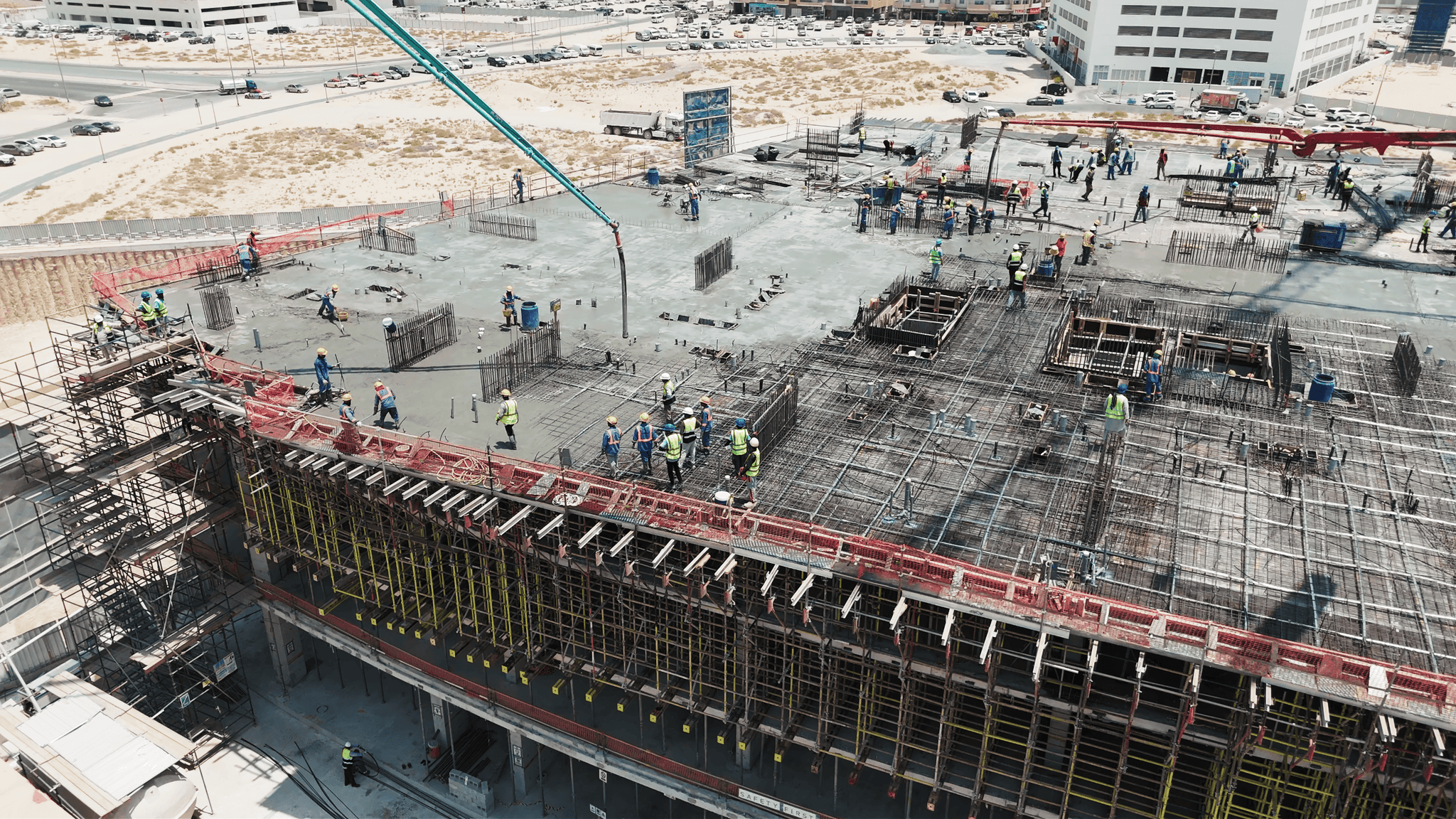 Slab casting pour 1 1st floor